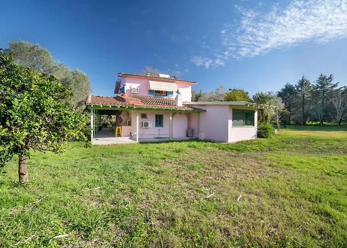 Lefkadas Bohemian Cottage
